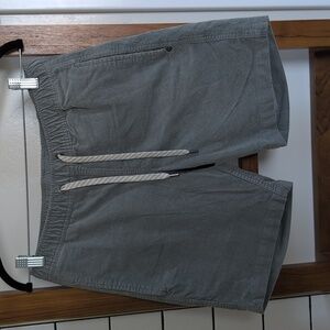 Men's Vuori Optimist Corduroy Shorts light green/gray
